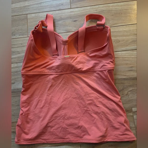 Anne Cole Twist Front Bandeau Tankini Top in Peach Size 18W - Picture 5 of 6